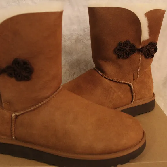 UGG‎ MARIKO SUEDE SHEARLING BOOTS NEW CHESTNUT