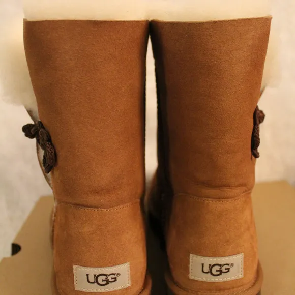UGG‎ MARIKO SUEDE SHEARLING BOOTS NEW CHESTNUT