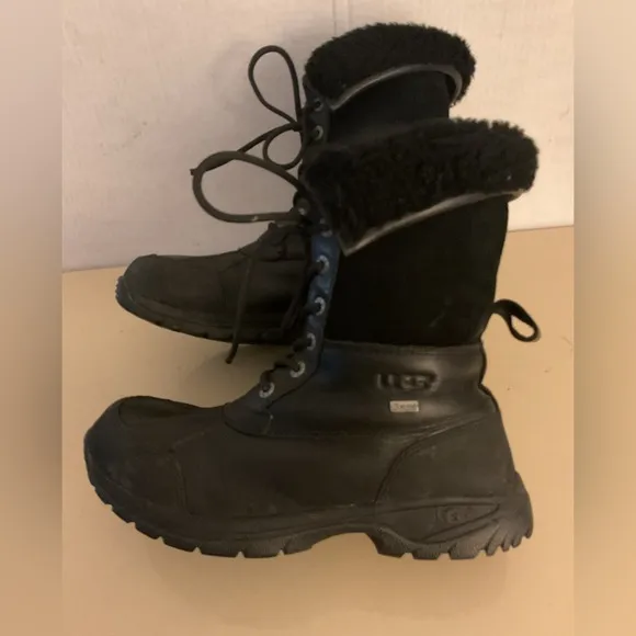 Ugg Mens black leather suede waterproof Butte boots size 7
