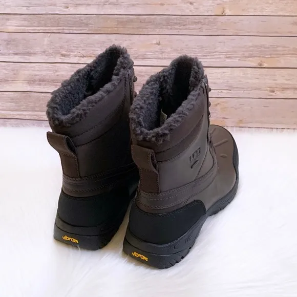 UGG Men’s Felton Stout Waterproof Leather Boots