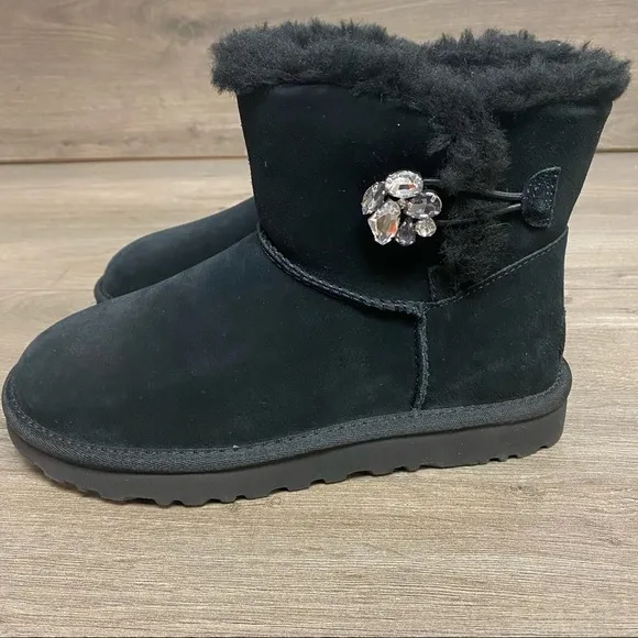 UGG | Mini Bailey Button Gem Black Boots NEW 6, 7
