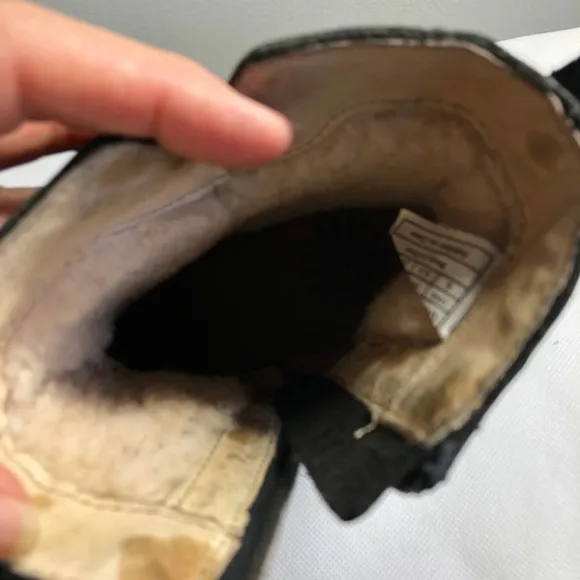 UGG Neevah Boots