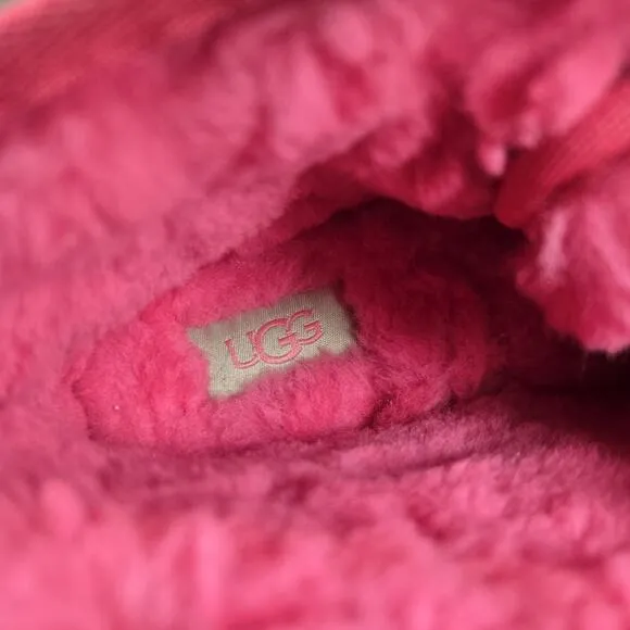 UGG Neumel Womens Size 6 Fuzzy Warm Chukka Boots Shoes Slippers Pink