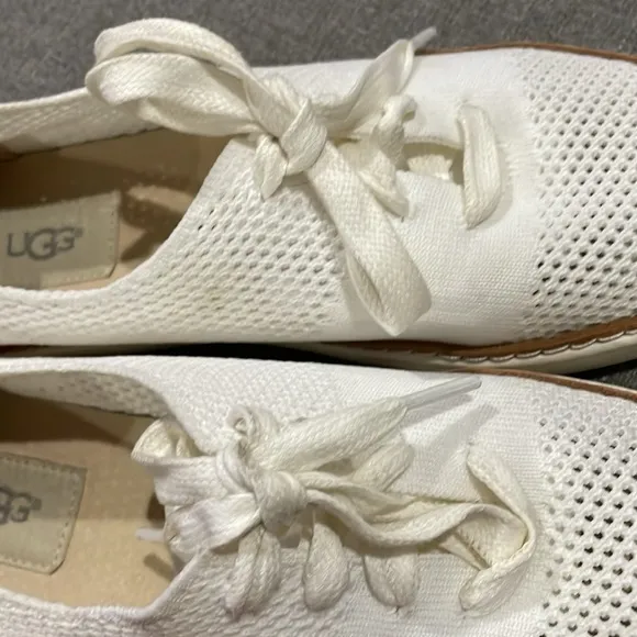 UGG PINKETT Lace Up Hyper Weave Casual Sneakers 1016754 WHITE leather size 8