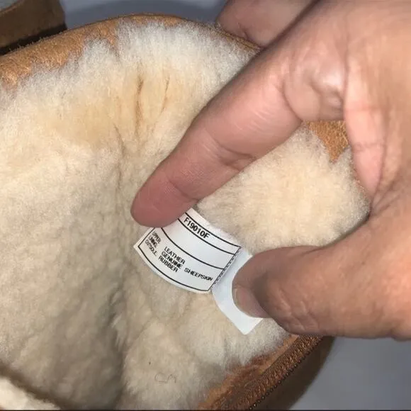 UGG Roslynn Suede Tan Chestnut Boots Size 6