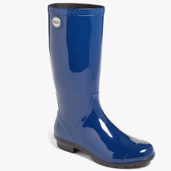 UGG Shaye blue jay rain boots Sz 8