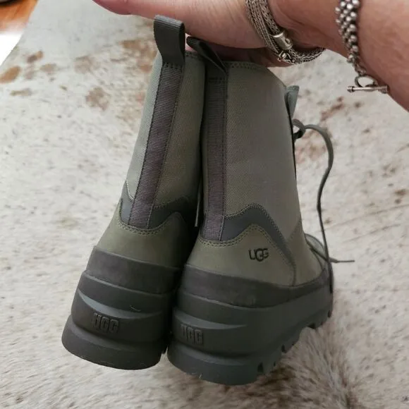 UGG The UGG Lug Women's Platform Lace Up Sneaker Boots Moss Green NEW