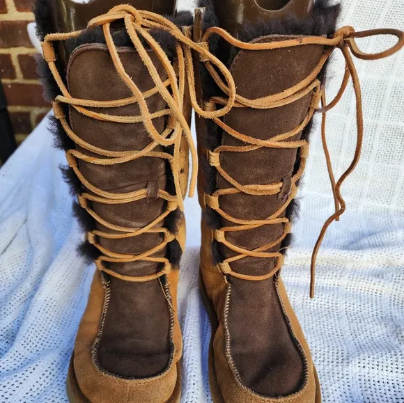 Ugg Whitley Moccasin shearling‎ boots 6