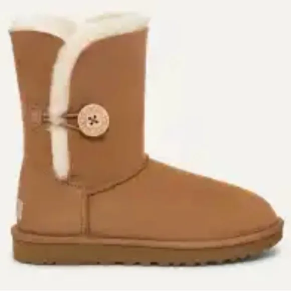 UGG Womens Bailey Button Boot Chestnut Size 10 NEW
