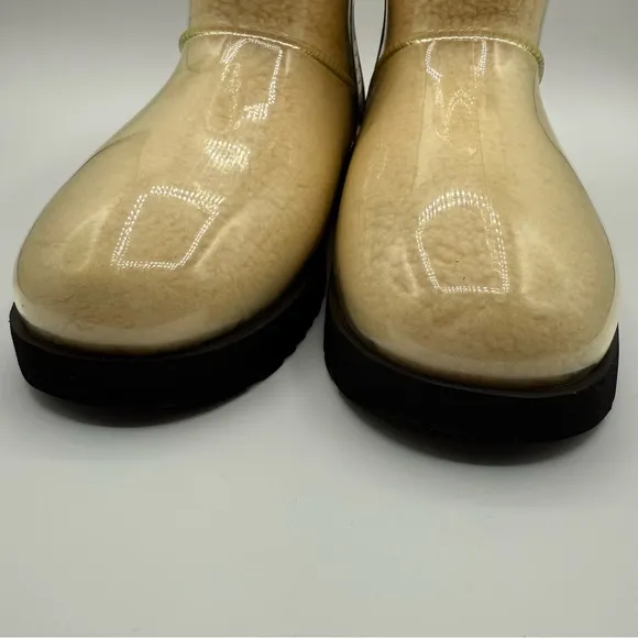 UGG Womens Classic Clear Mini Waterproof Ankle Boots Size 9