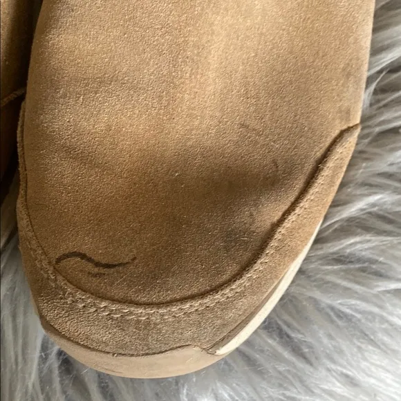 UGG Women's Tan Shearling Boots