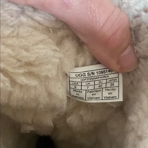 UGG Women's Tan Shearling Boots