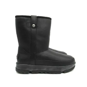 UGG CLASSIC WEATHER SHORT WOMEN'S BOOTS IN BLACK SZ 6.5