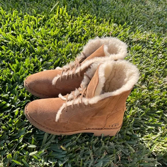 UGG🍁🍂Quincy Chestnut winter boots 6