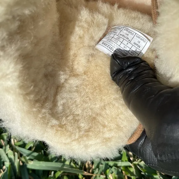 UGG🍁🍂Quincy Chestnut winter boots 6