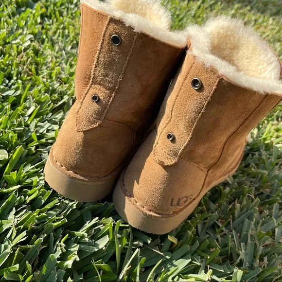 UGG🍁🍂Quincy Chestnut winter boots 6