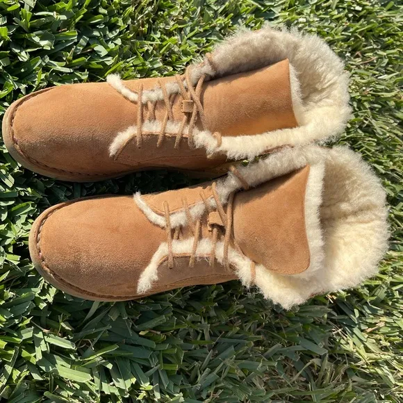 UGG🍁🍂Quincy Chestnut winter boots 6