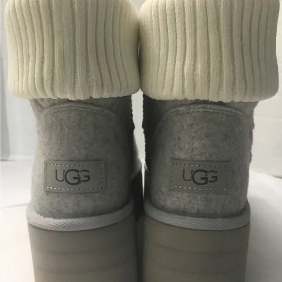 UGGS BOOTS