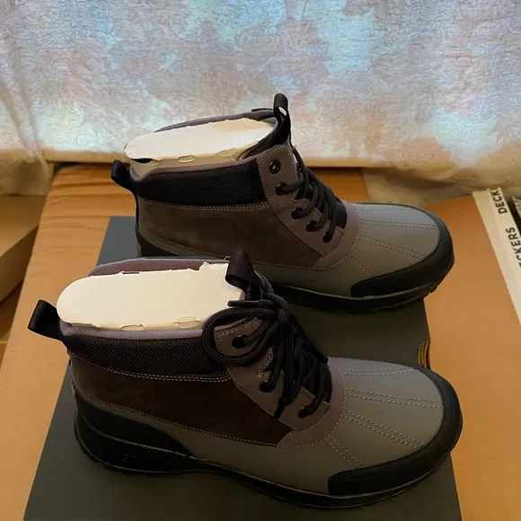 Uggs Emmett Duck all weather boots size 11