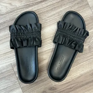 Ulla Johnson Rex Ruffle Beach Slide Sandals In Black