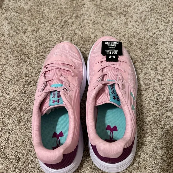 Under armour girls shoes light pink brand new