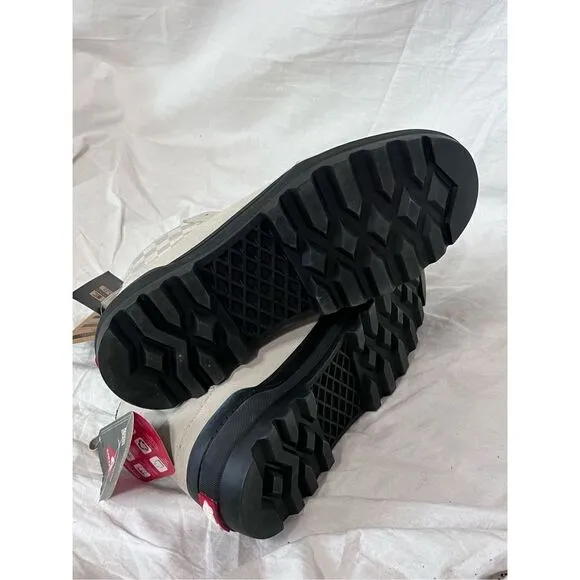 Vans Checkerboard Colfax cold weather leather boot, unisex men’s 7/ wms 8.5 NWT