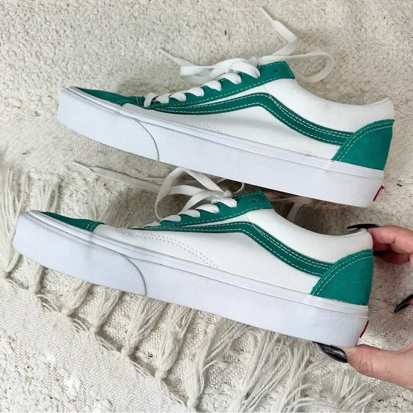 Vans Classic Sport Sneakers White/Green Suede Low Top Casual Shoes 8.5 Mens