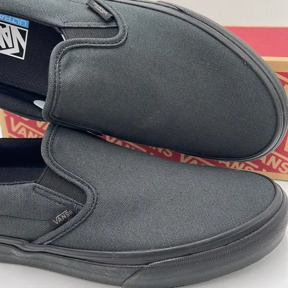 Vans Men's Black Slip-On Shoes Classic Slip-On(Made Forthmkrs)BIkblVN0A3MUDV7W