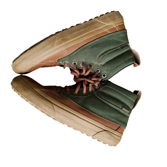 Vans Sk8-Hi Duck Boot Sneaker (M5/W7/EUR 37)