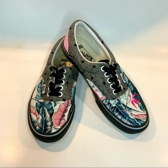 Vans tropical lace up shoes. Size 8