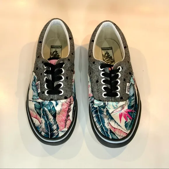 Vans tropical lace up shoes. Size 8