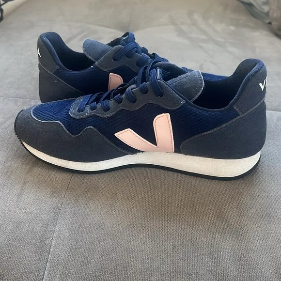 Veja SDU Alveomesh Blue and Light Pink Sneakers Size 6/37