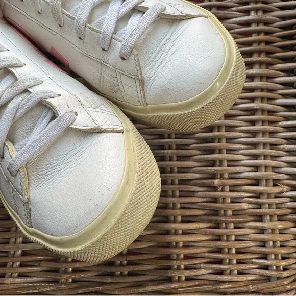 Veja Sneakers Womens 10 41 White Pink Leather Lace Up Casual Shoes