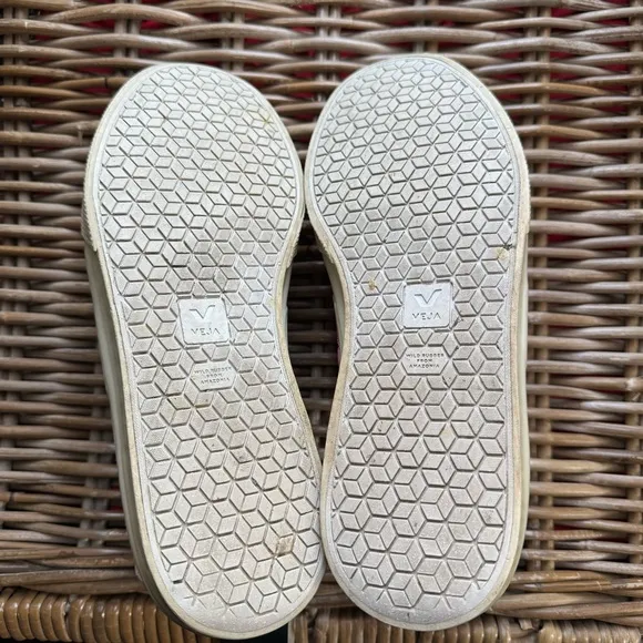 Veja Sneakers Womens 10 41 White Pink Leather Lace Up Casual Shoes