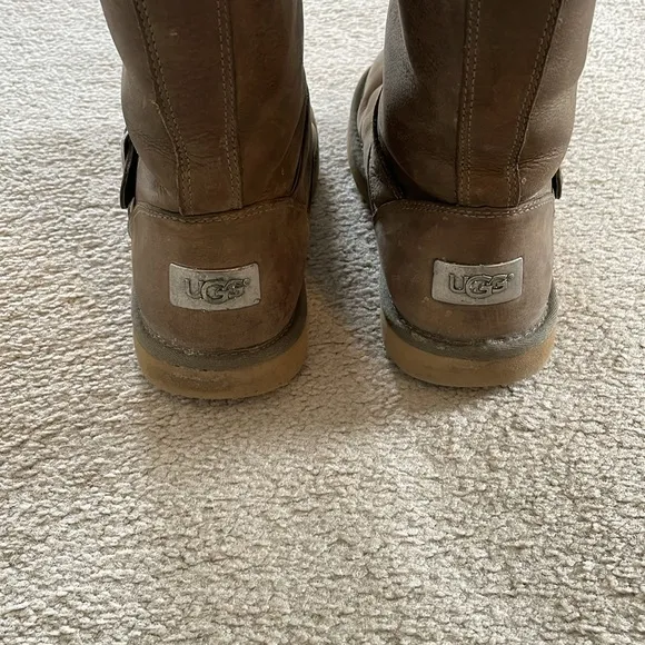 Very warm UGG boots
