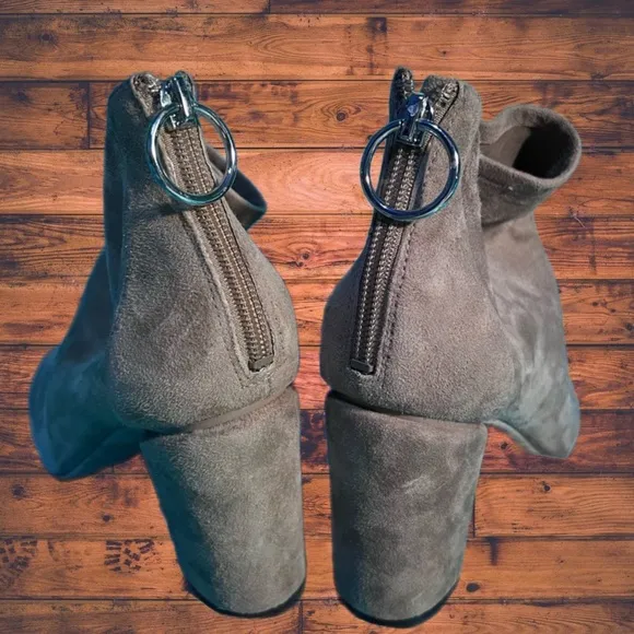 Via Spiga Camel Color Ankle Bootie | NWOB - Manufacturer Damage on Sole