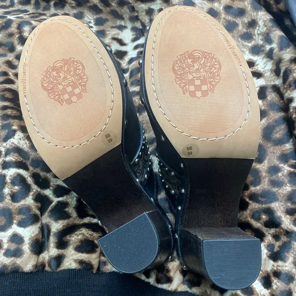 Vince Camuto Rare Leather Stunning Crystal Embroidered Shoes Never Used