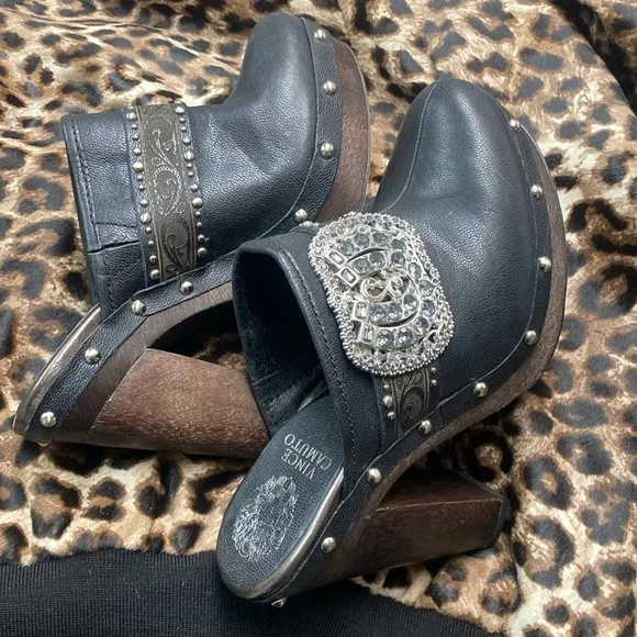 Vince Camuto Rare Leather Stunning Crystal Embroidered Shoes Never Used