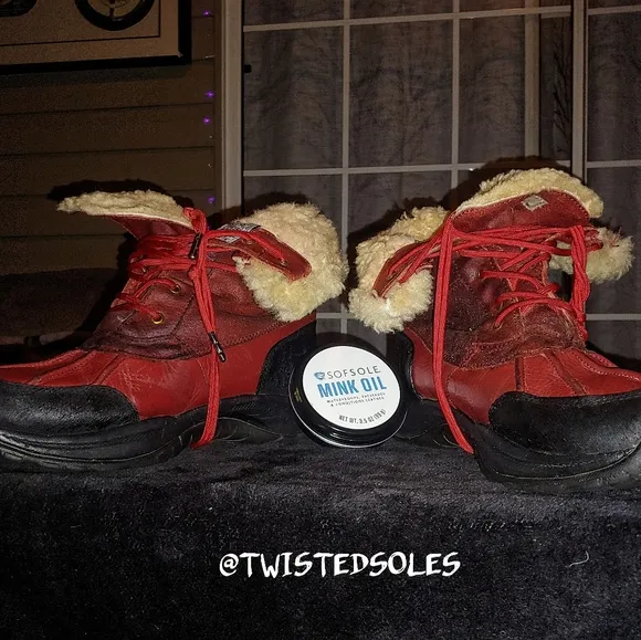 Vintage Bearpaw Signature Duck Boots