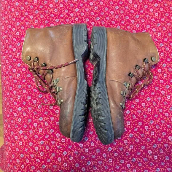 Vintage Dr. Martens Holt Hiking Work Boots Air Wair Lace Up 90s Y2K Chunky Ankle