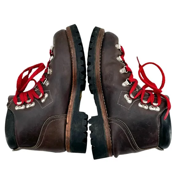 Vintage Hiking Boots JC Penney Lace Up Brown Leather Red Laces Vibram Soles 7.5