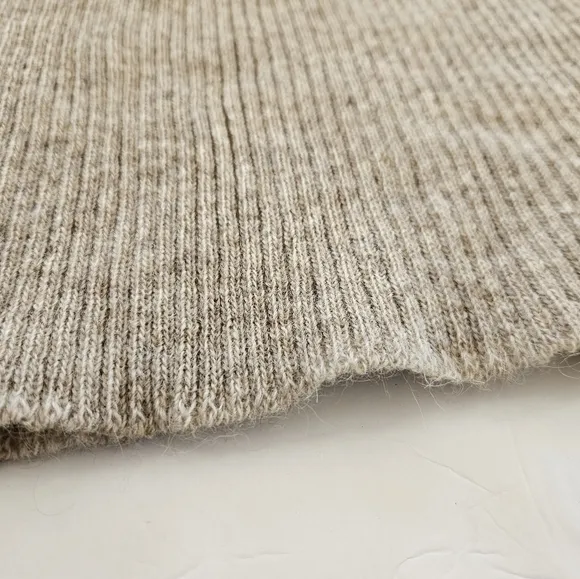 Vintage NWT Hilda Of Iceland Pure Wool Ribbed Straight Midi Skirt Oatmeal Tan M