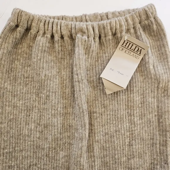 Vintage NWT Hilda Of Iceland Pure Wool Ribbed Straight Midi Skirt Oatmeal Tan M