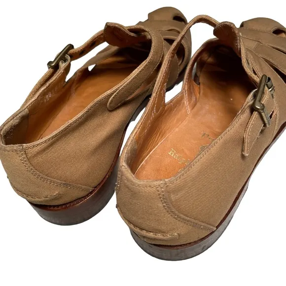 Vintage POLO RL fisherman shoes. Tan fabric, leather sole, wood heel. 7…