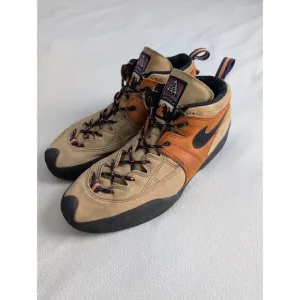Vintage RARE Nike Men Sz 11 ACG Air Lava Dome Approach 2000 Leather Hiking Shoes