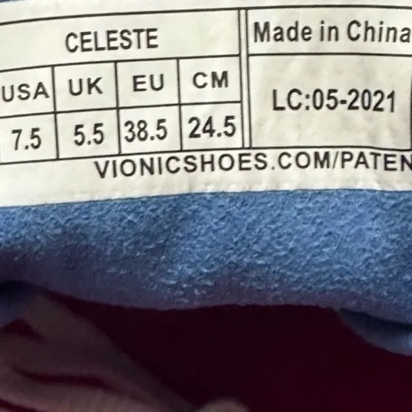 Vionic Celeste Azure Light Blue and Pink Sneaker Shoes Women’s Size 7.5