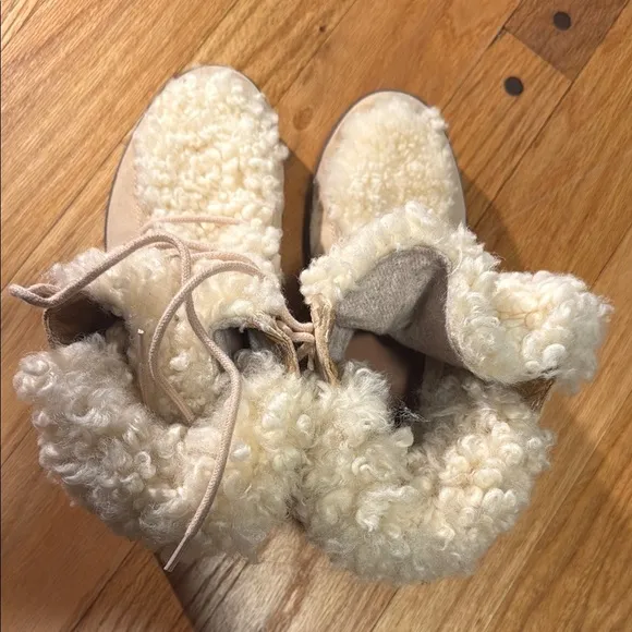 Vionic Splendid Oak Sand Fur Wool Lined Womens Booties Boots Sz 8