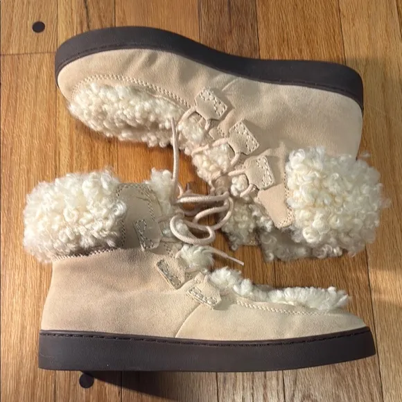 Vionic Splendid Oak Sand Fur Wool Lined Womens Booties Boots Sz 8
