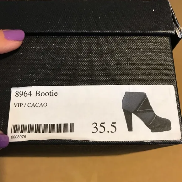 WALTER STEIGER BROWN LEATHER AND STRETCH FABRIC HEELED BOOTIES NIB (35.5)