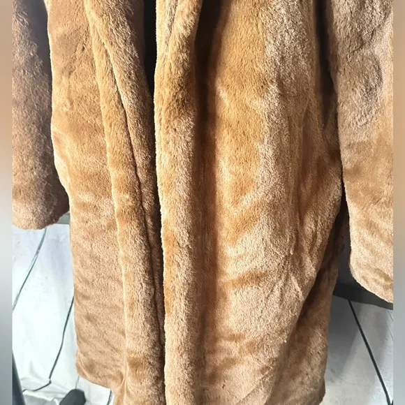 WARM AND COSY COAT IN CHOCOLATE